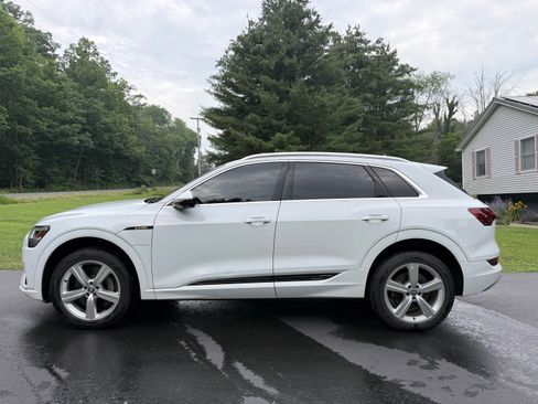 Used 2019 Audi e-tron Premium Plus AWD/4WD image 1