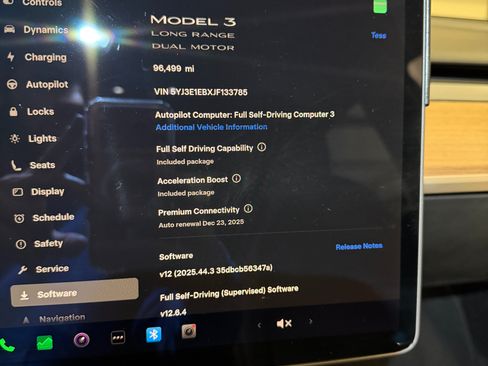 Used 2018 Tesla Model 3 Long Range image 23