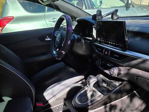 Used 2023 Kia Forte GT-Line w/ GT-Line Technology Package image 2