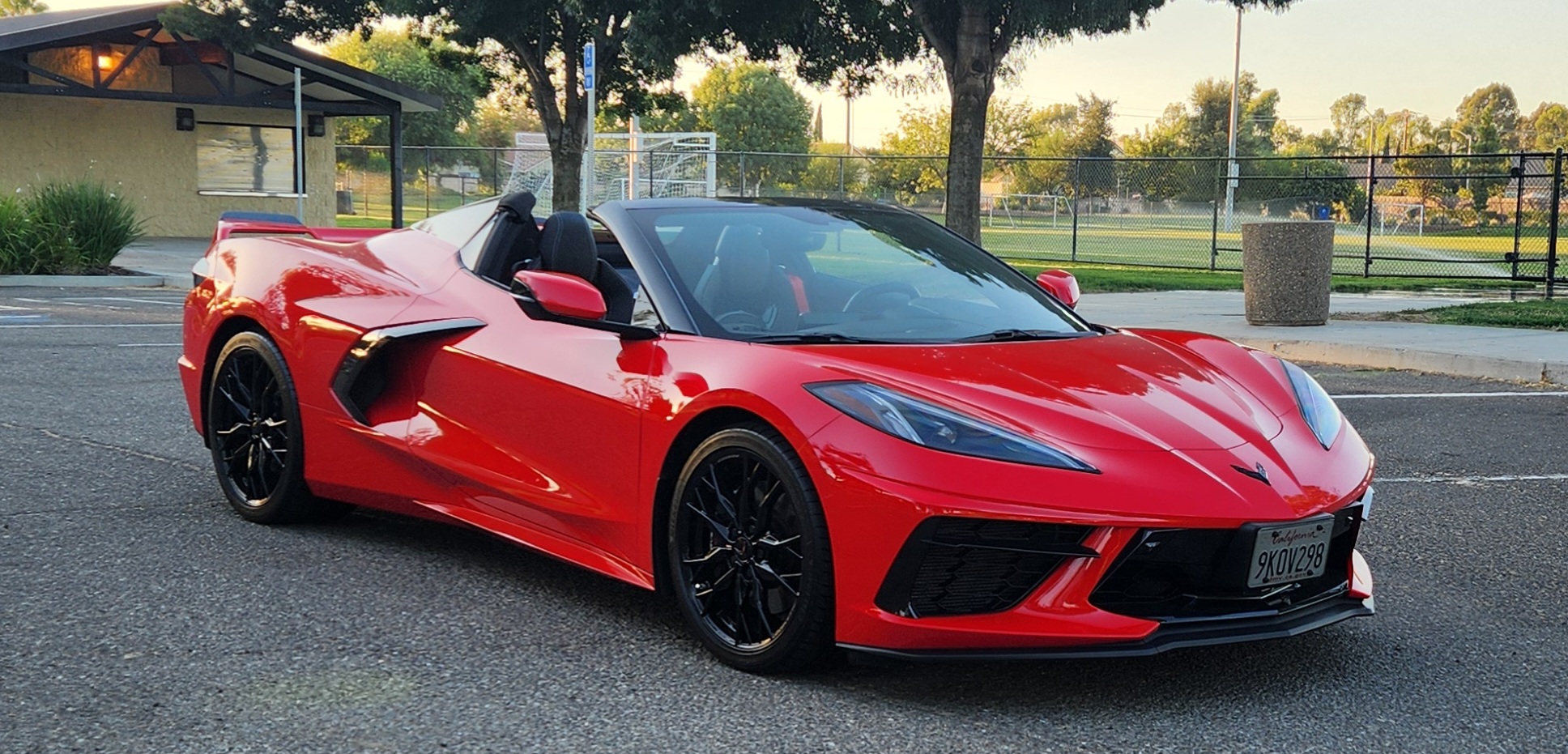 Used 2023 Chevrolet Corvette Stingray Preferred Conv w/ Z51 Performance Package RWD image 1
