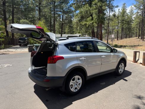 Used 2013 Toyota RAV4 LE w/ Protection Pkg AWD/4WD image 13