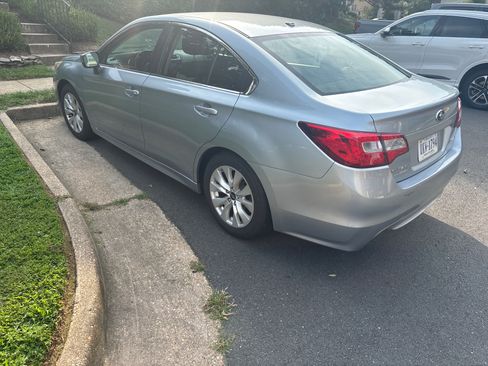 Used 2015 Subaru Legacy 2.5i Premium AWD/4WD image 8