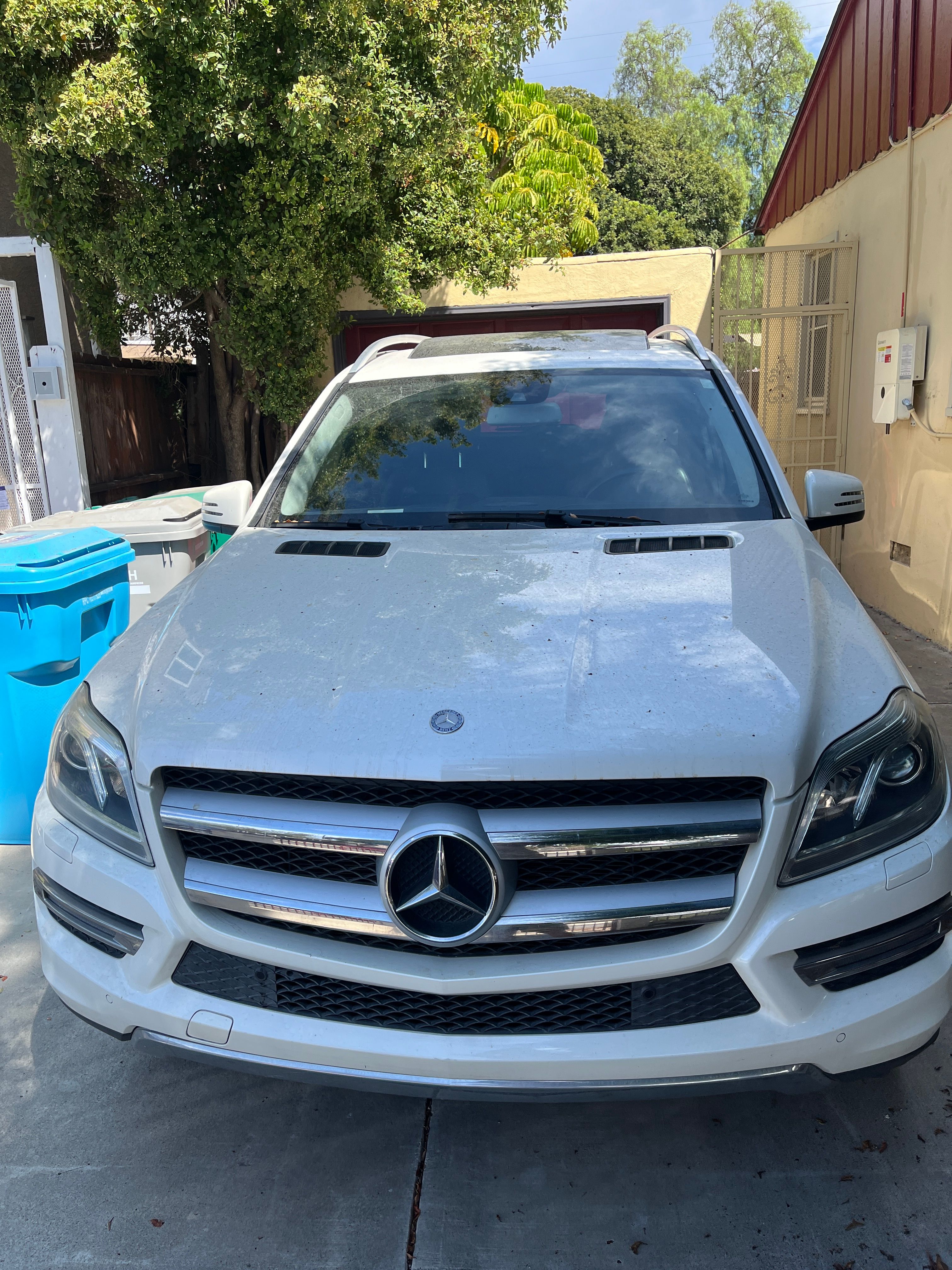 Used 2014 Mercedes-Benz GL 450 4MATIC image 2