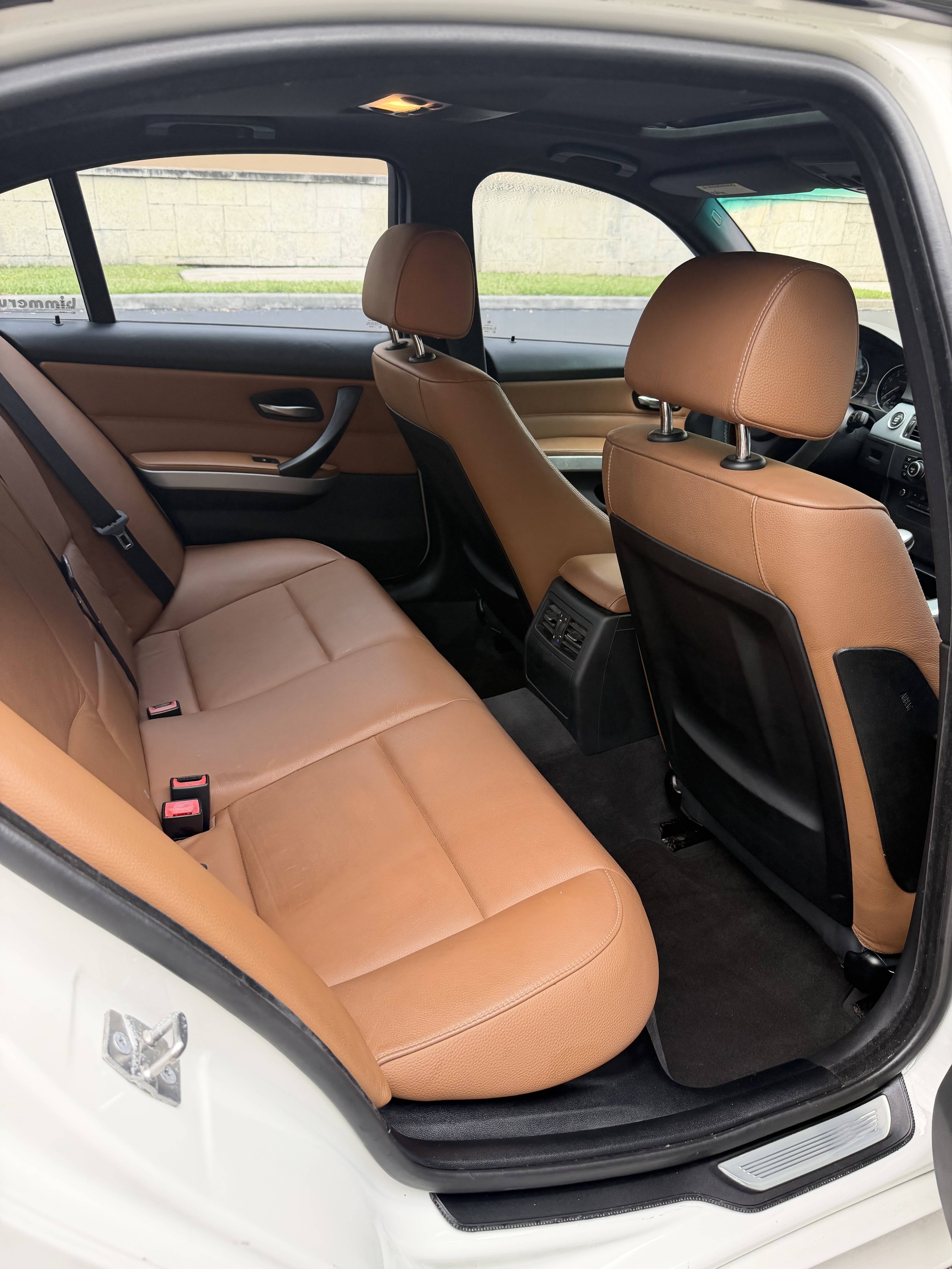 Used 2010 BMW 335i Sedan RWD image 21