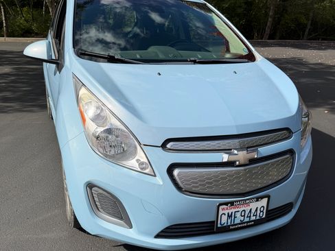 Used 2015 Chevrolet Spark LT FWD image 4