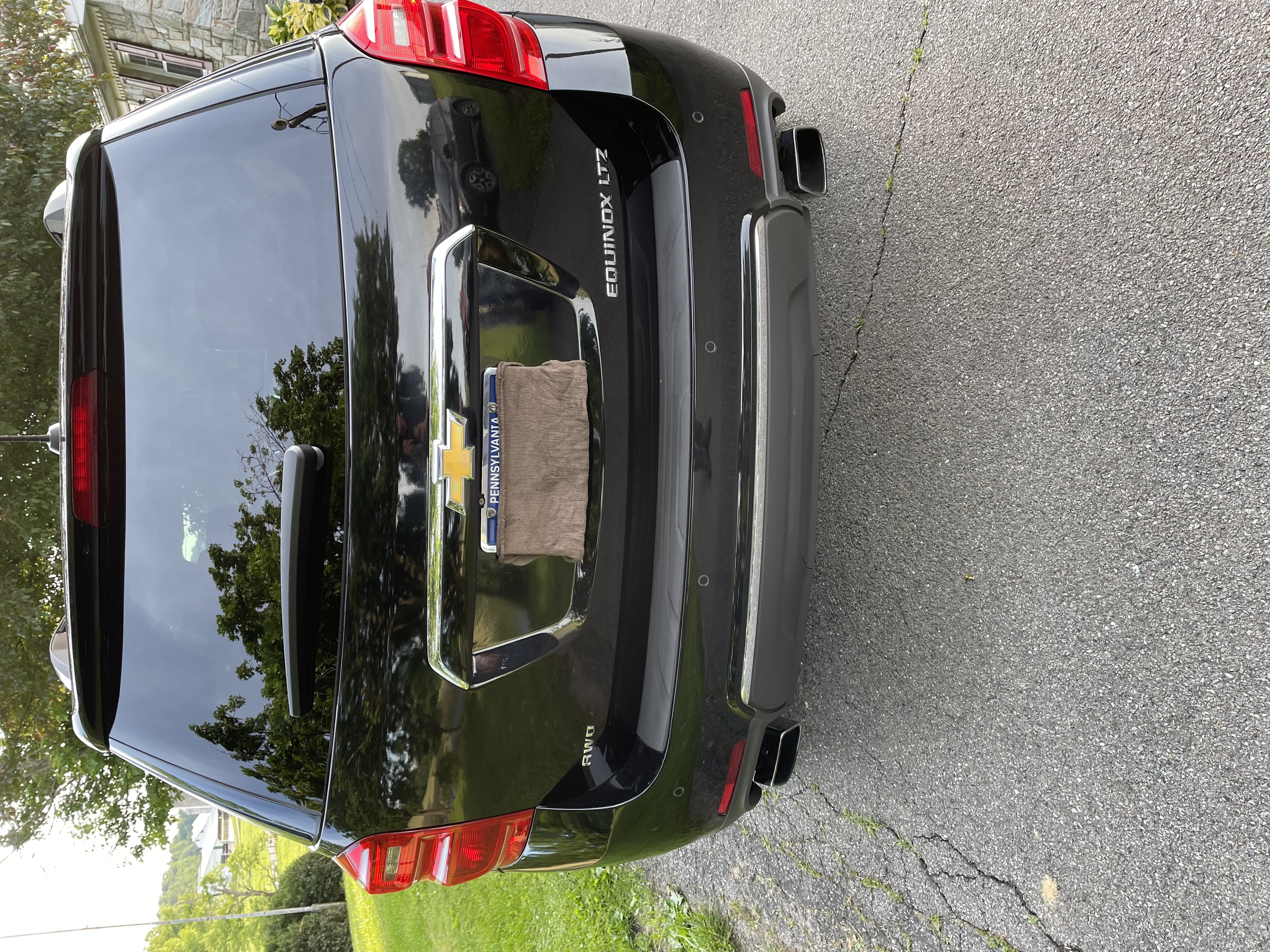 Used 2016 Chevrolet Equinox LTZ w/ Enhanced Convenience Package AWD/4WD image 5