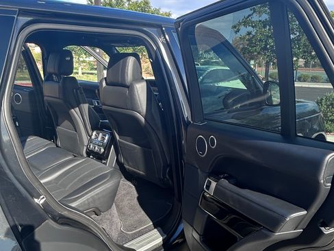 Used 2016 Land Rover Range Rover Supercharged image 14