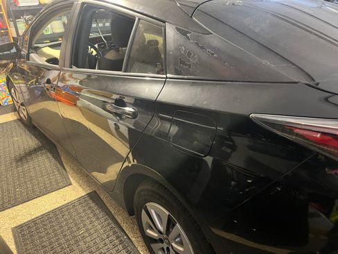 Used 2016 Toyota Prius Two image 14