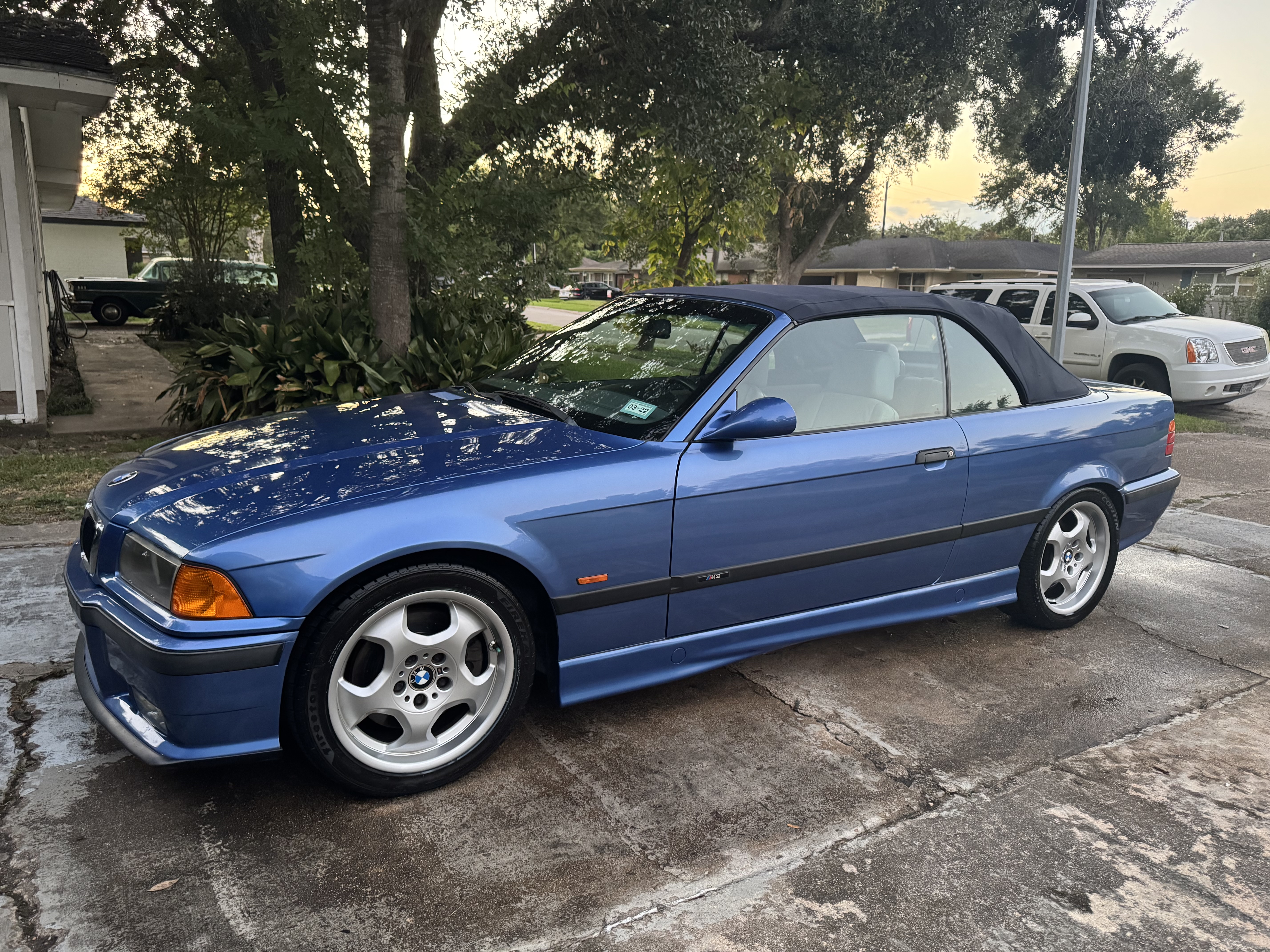 Used 1999 BMW M3 Convertible RWD image 2