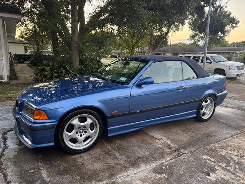Used 1999 BMW M3 Convertible RWD image 2