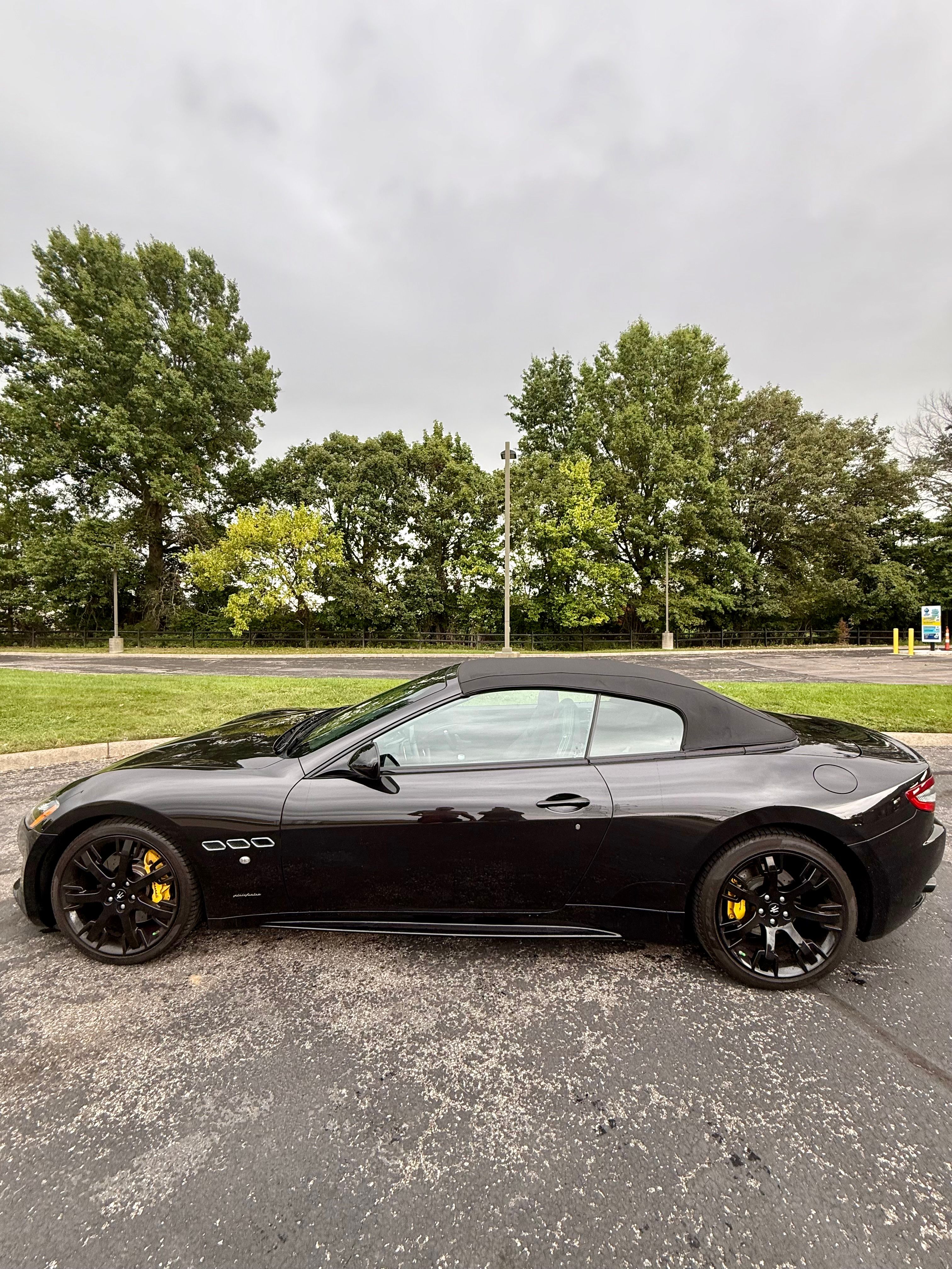 Used 2015 Maserati GranTurismo Sport RWD image 1
