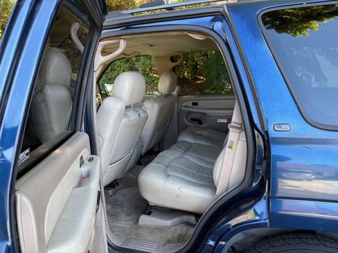 Used 2002 Chevrolet Tahoe LS image 4