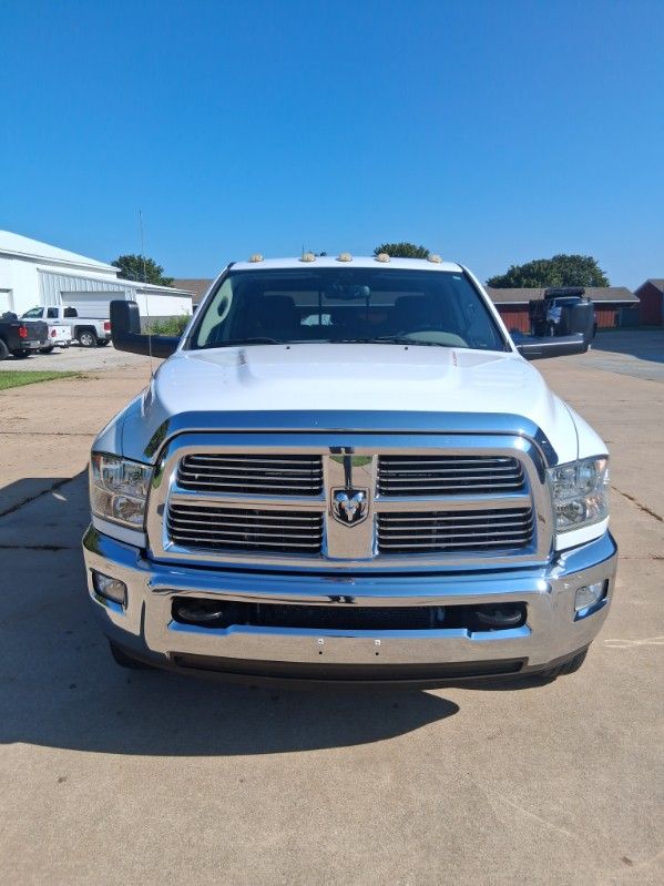 Used 2010 Dodge Ram 3500 Truck SLT w/ Big Horn Regional Package AWD/4WD image 2