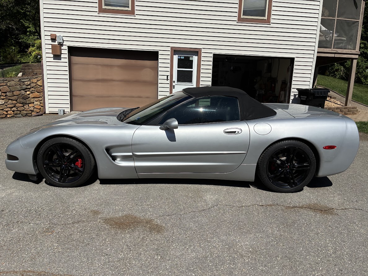 Used 1999 Chevrolet Corvette Convertible w/ Memory Pkg RWD image 5