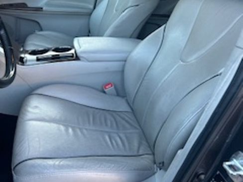 Used 2010 Toyota Venza image 8