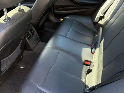 Used 2015 BMW 328i Sedan RWD image 2