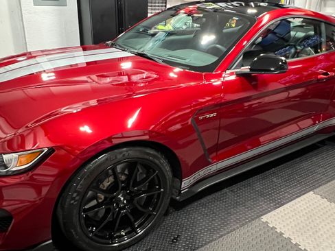 Used 2019 Ford Mustang Shelby GT350 w/ Technology Package image 2