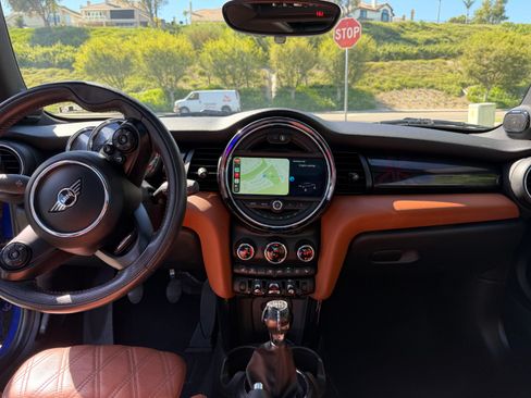 Used 2019 MINI Cooper 2-Door Hardtop w/ Storage Package FWD image 12