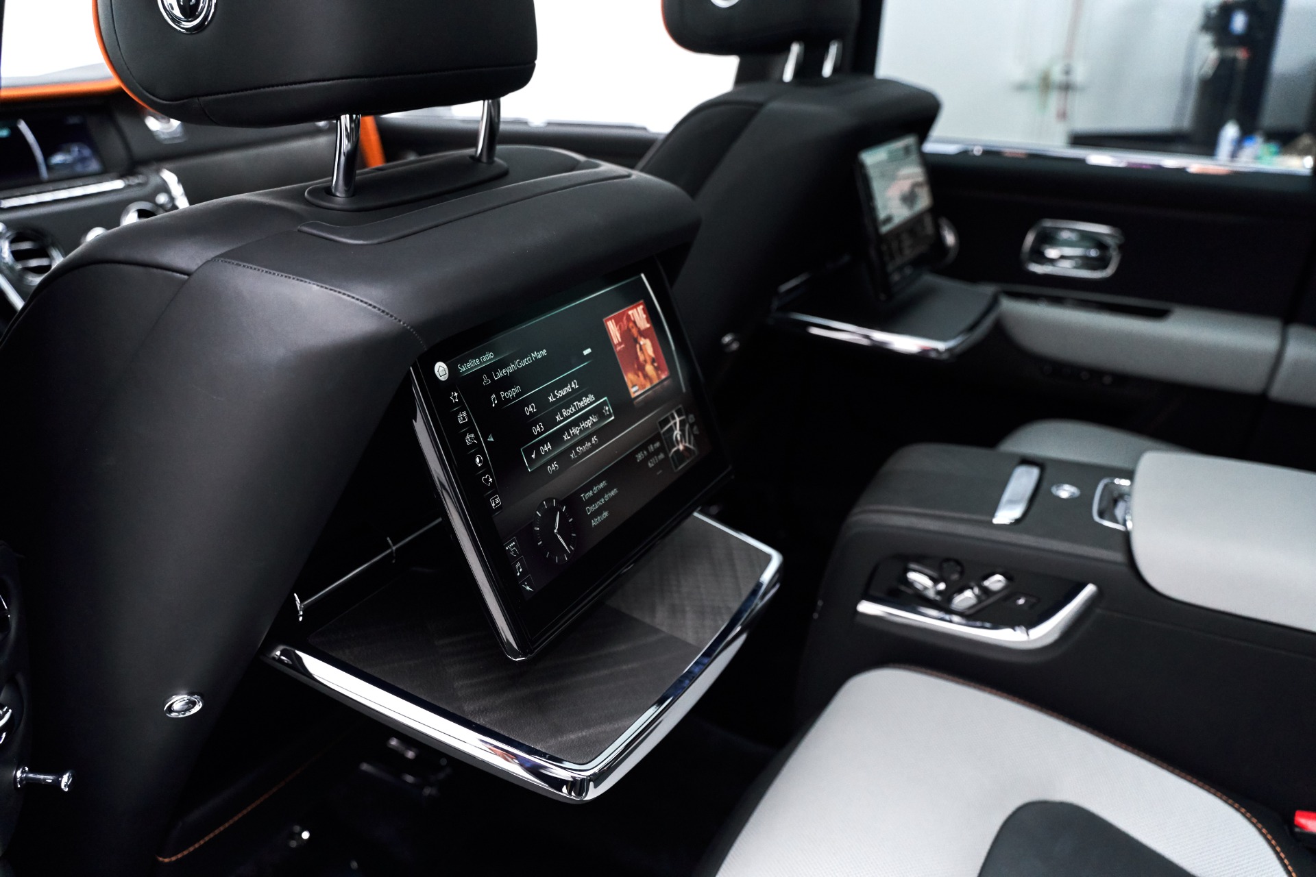 Used 2019 Rolls-Royce Cullinan AWD/4WD image 28