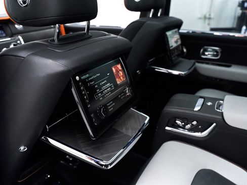 Used 2019 Rolls-Royce Cullinan image 28