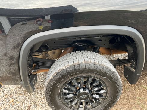 Used 2022 Chevrolet Silverado 2500 Custom w/ Custom Value Package image 19