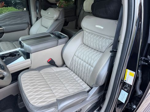 Used 2025 Ford F250 Platinum w/ Platinum Plus Package AWD/4WD image 20