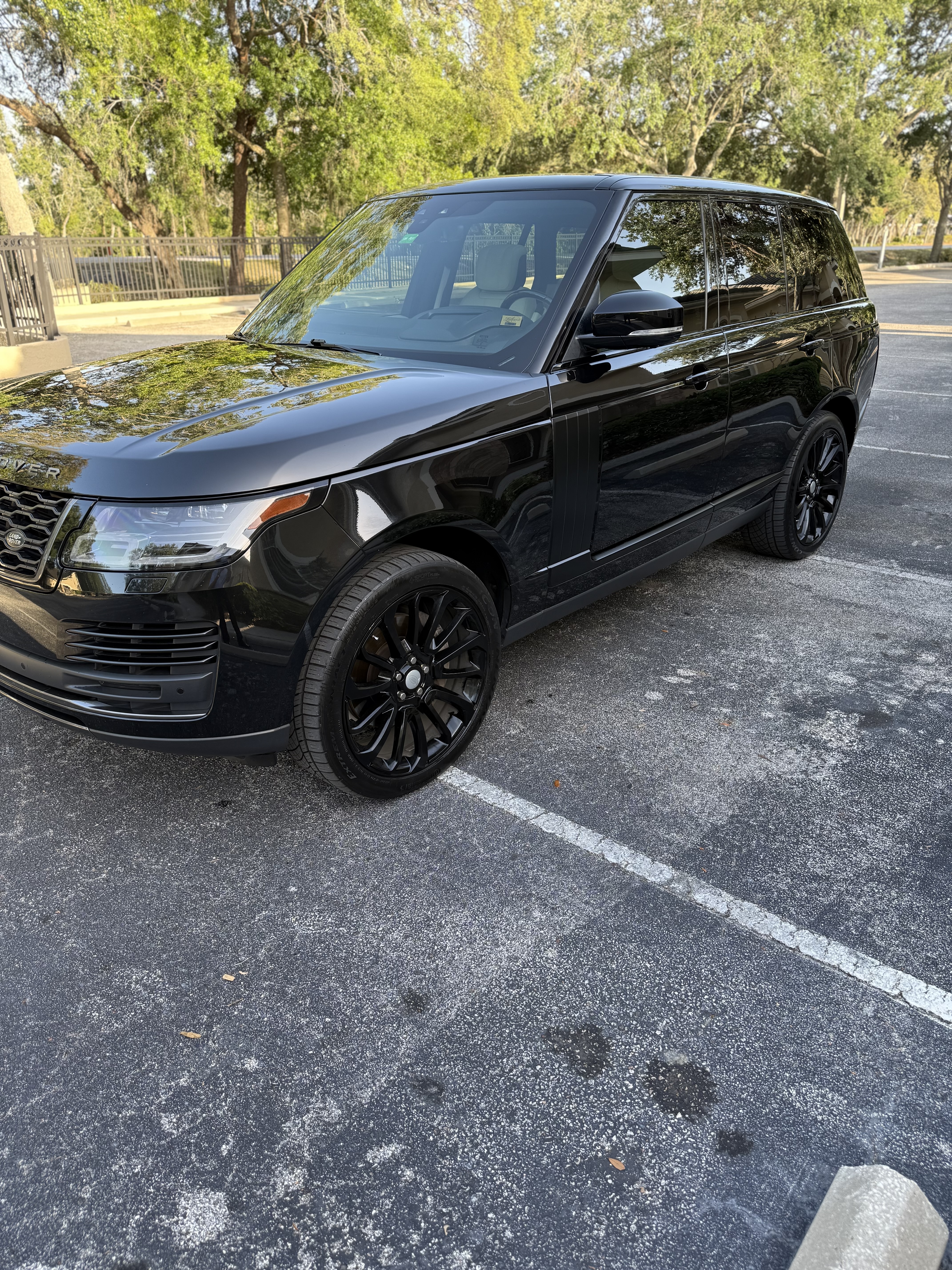Used 2021 Land Rover Range Rover AWD/4WD image 4