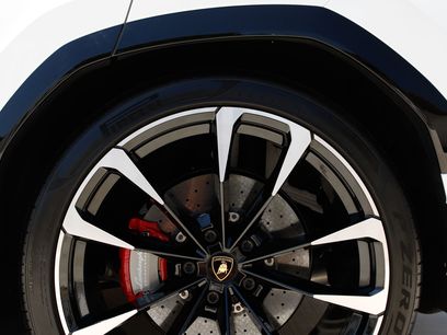 Used 2020 Lamborghini Urus