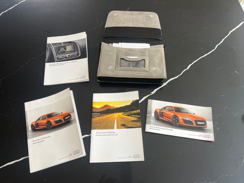 Used 2014 Audi R8 V8 w/ Enhanced Leather Package AWD/4WD image 30