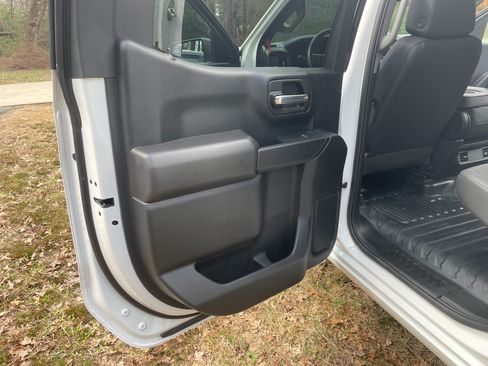 Used 2024 GMC Sierra 1500 Pro w/ Pro Value Package image 10