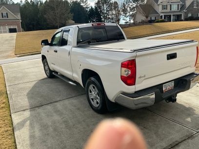 Used 2017 Toyota Tundra SR5 w/ SR5 Upgrade Package