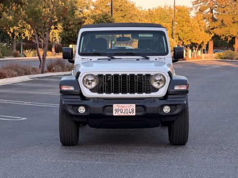 Used 2024 Jeep Wrangler Sport AWD/4WD image 2