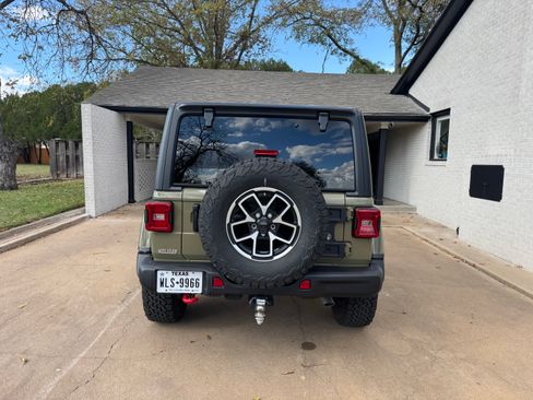 Used 2025 Jeep Wrangler Rubicon w/ Steel Bumper Group image 4