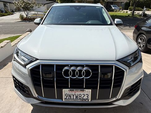 Used 2023 Audi Q7 3.0T Premium Plus w/ Premium Plus Package AWD/4WD image 5
