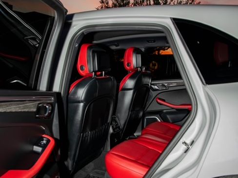 Used 2021 Porsche Macan GTS image 13