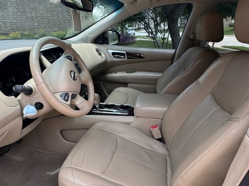 Used 2013 Nissan Pathfinder Platinum w/ Cargo Pkg FWD image 4