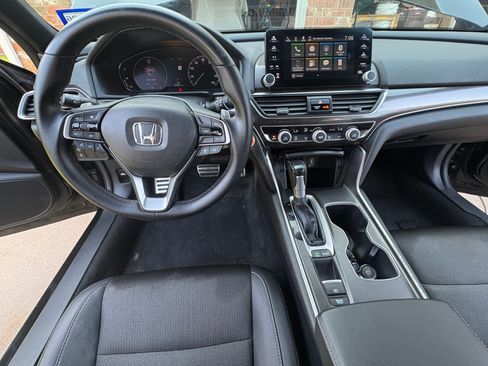Used 2019 Honda Accord Sport image 11