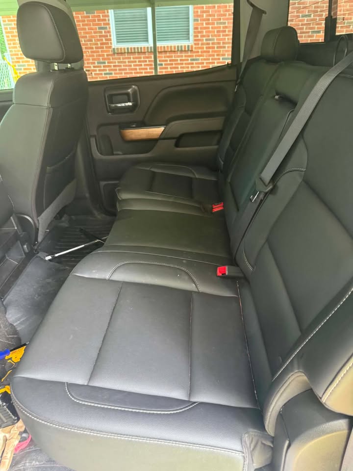 Used 2019 Chevrolet Silverado 2500 LTZ w/ Duramax Plus Package AWD/4WD image 6
