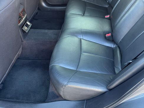 Used 2016 INFINITI Q70 L 3.7 image 9