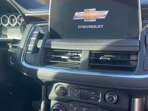 Used 2021 Chevrolet Tahoe LT w/ LT Signature Package image 6