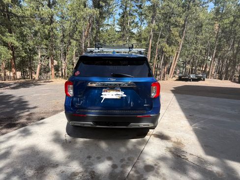 Used 2020 Ford Explorer XLT w/ Equipment Group 202A image 5