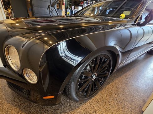 Used 2012 Bentley Mulsanne RWD image 2