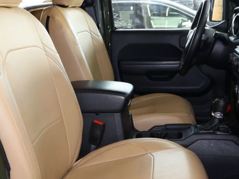 Used 2020 Jeep Wrangler Unlimited Sport S image 10