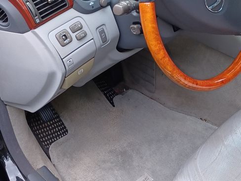 Used 2004 Lexus LS 430 image 12