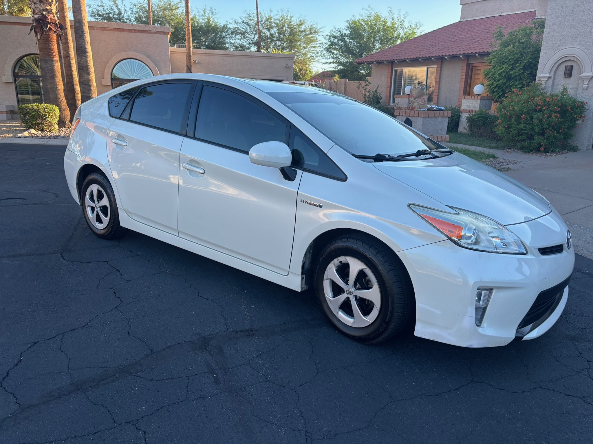Used 2014 Toyota Prius Two w/ Preferred Accessory Package FWD image 8