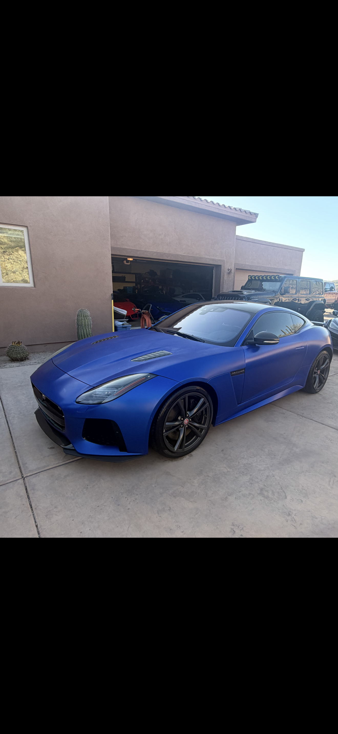 Used 2019 Jaguar F-TYPE SVR AWD/4WD image 2