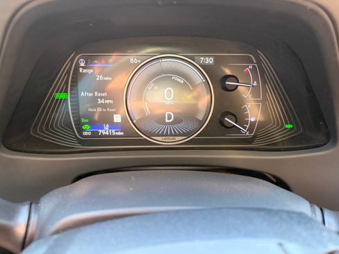 Used 2020 Lexus UX 250h w/ Premium Package AWD/4WD image 28