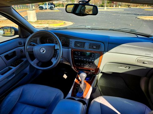 Used 2004 Mercury Sable LS Premium image 8