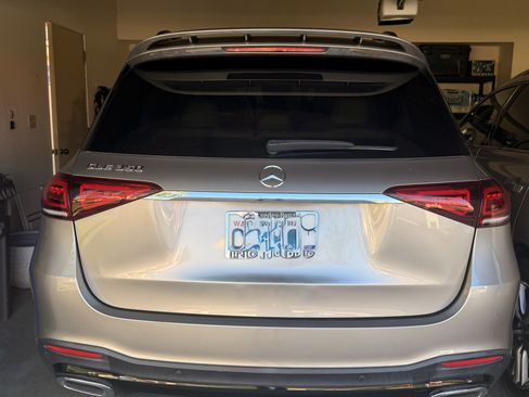 Used 2021 Mercedes-Benz GLE 350 image 4