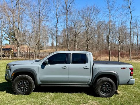 Used 2023 Nissan Frontier PRO-4X w/ Pro-4X Premium Package image 5